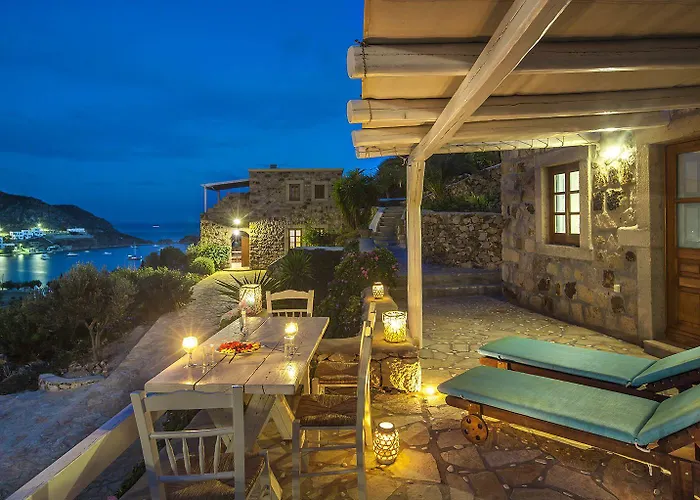Theologos Semesterbostad Grikos Bay (Patmos)