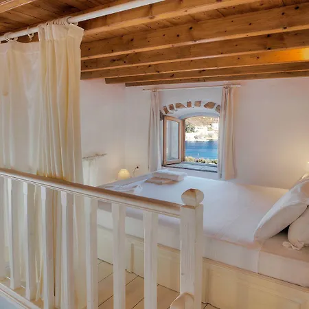 Casa de Férias Theologos Grikos Bay (Patmos)