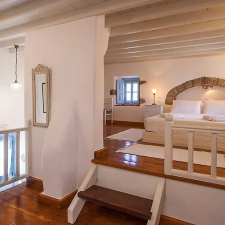 Theologos Grikos Bay (Patmos)