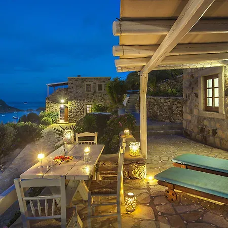 Theologos Casa de Férias Grikos Bay (Patmos)