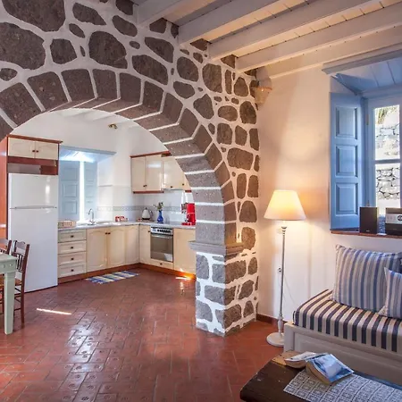 Theologos Casa de Férias Grikos Bay (Patmos)