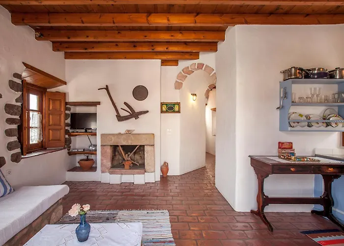 Theologos بيت للعطل *