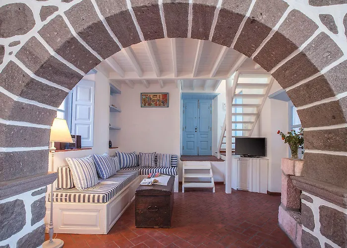 Theologos بيت للعطل