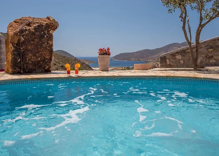 Theologos بيت للعطل *